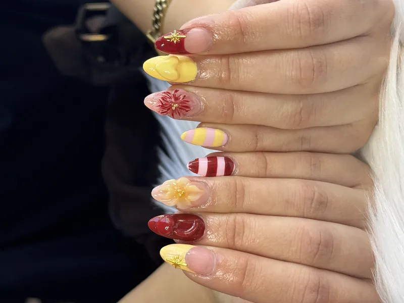 Yassie Nailzz snoep nagels met 3D rode kers en geel hart